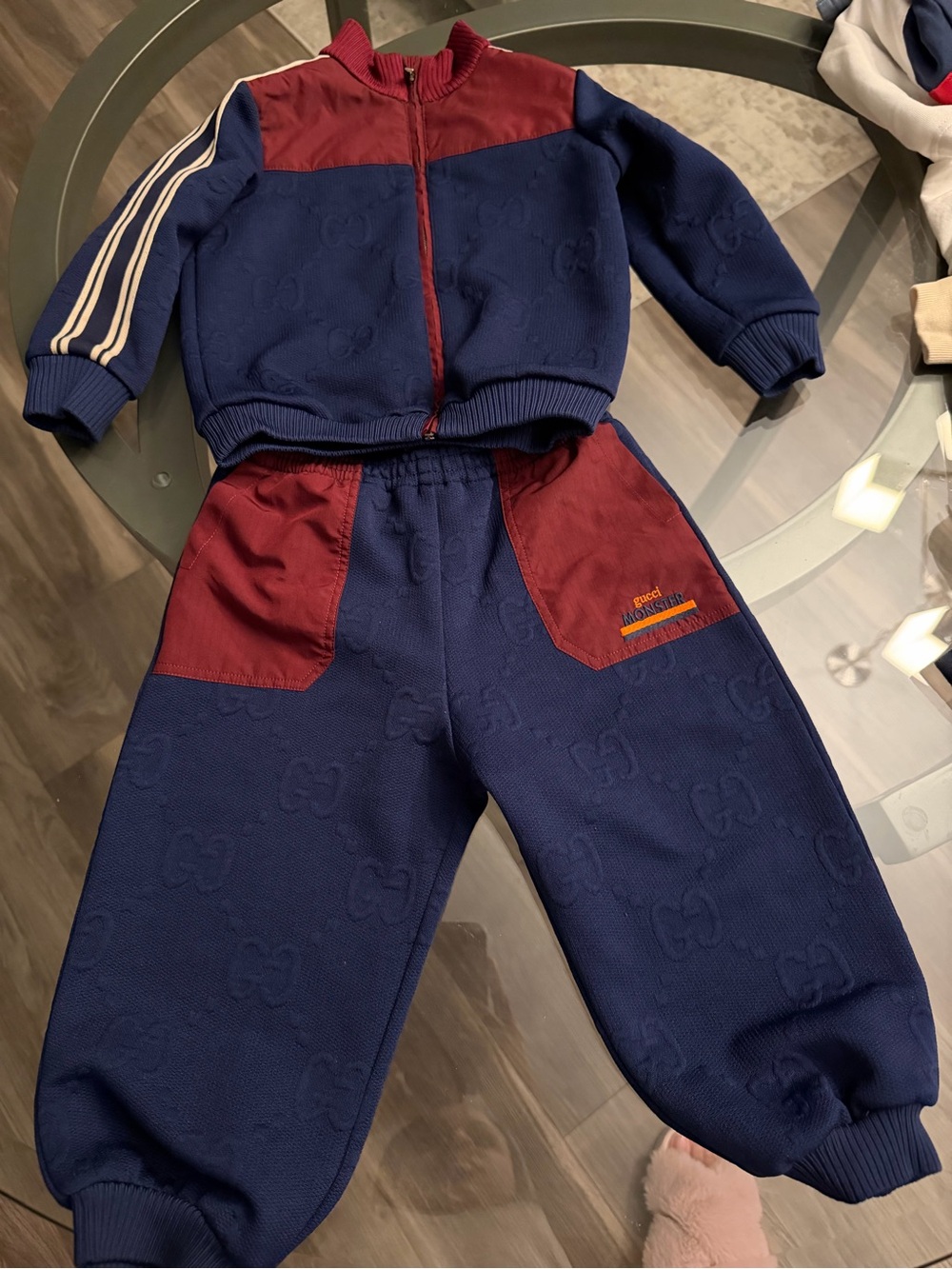 Gucci Kids Navy & Burgundy Track Pants - Boys
Jacket 12/18 month bottoms 24month